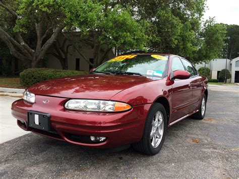 2001 oldsmobile alero sedan.